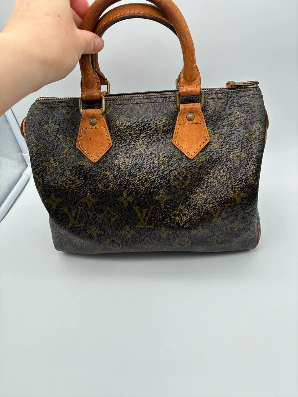 Sold ❌ Louis Vuitton monogram vintage speedy 25 hand bag